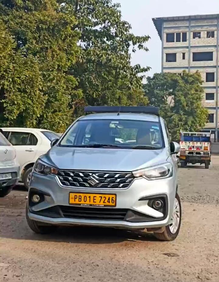 Maruti Ertiga family cab in Chandigarh for Delhi and outstation trips