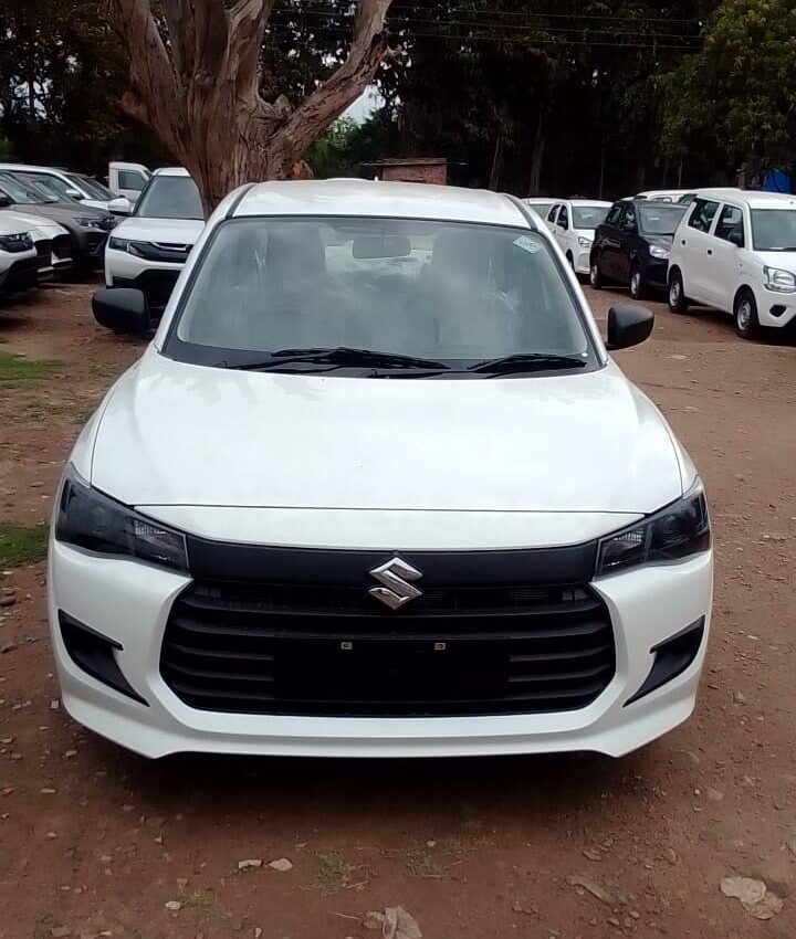Maruti Dzire for Chandigarh to Delhi taxi